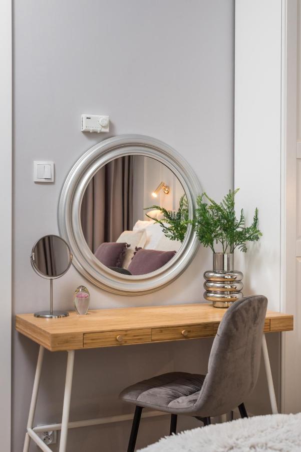 Wielopole17 Miro Apartment With Ac Krakow Dış mekan fotoğraf