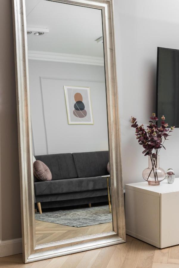 Wielopole17 Miro Apartment With Ac Krakow Dış mekan fotoğraf